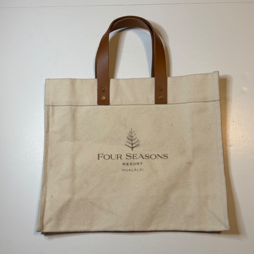Four Seasons Resort Hualalai Tote Bag Cream Canvas Leather Handles